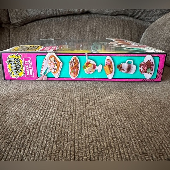 Mini Verse Make It Mini Food - Picture 3 of 3